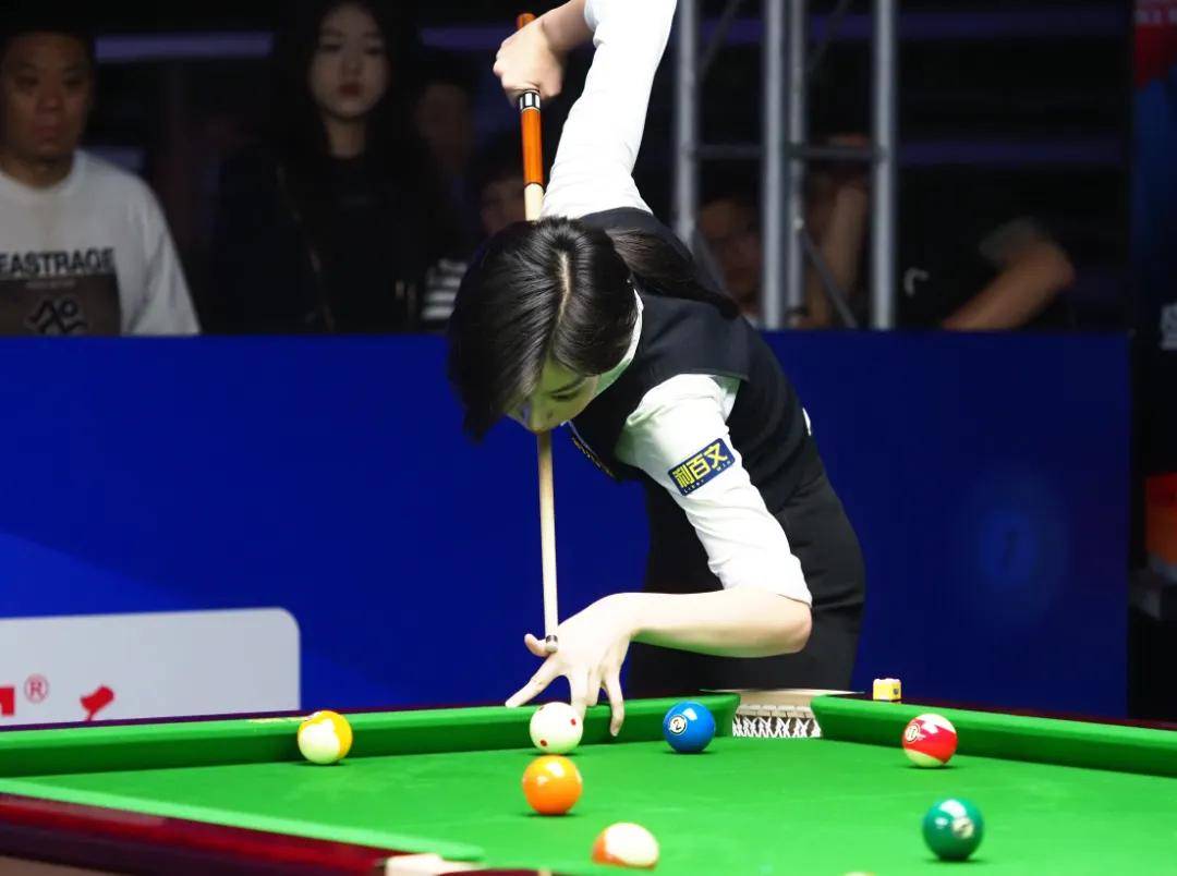 场的多种角 场的多种角