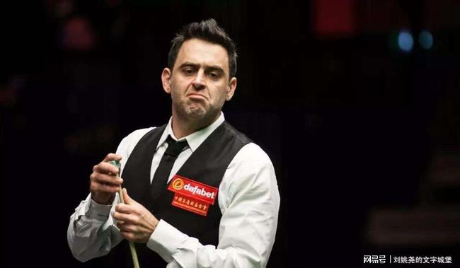 起一片欢呼 起一片欢呼