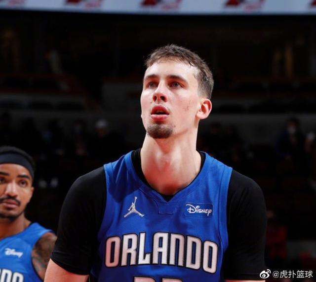 阿尔瓦雷斯 阿尔瓦雷斯